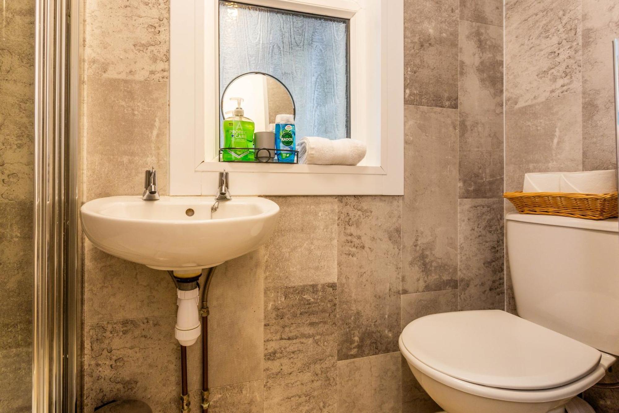 The Priory House Apartman Tynemouth Szoba fotó