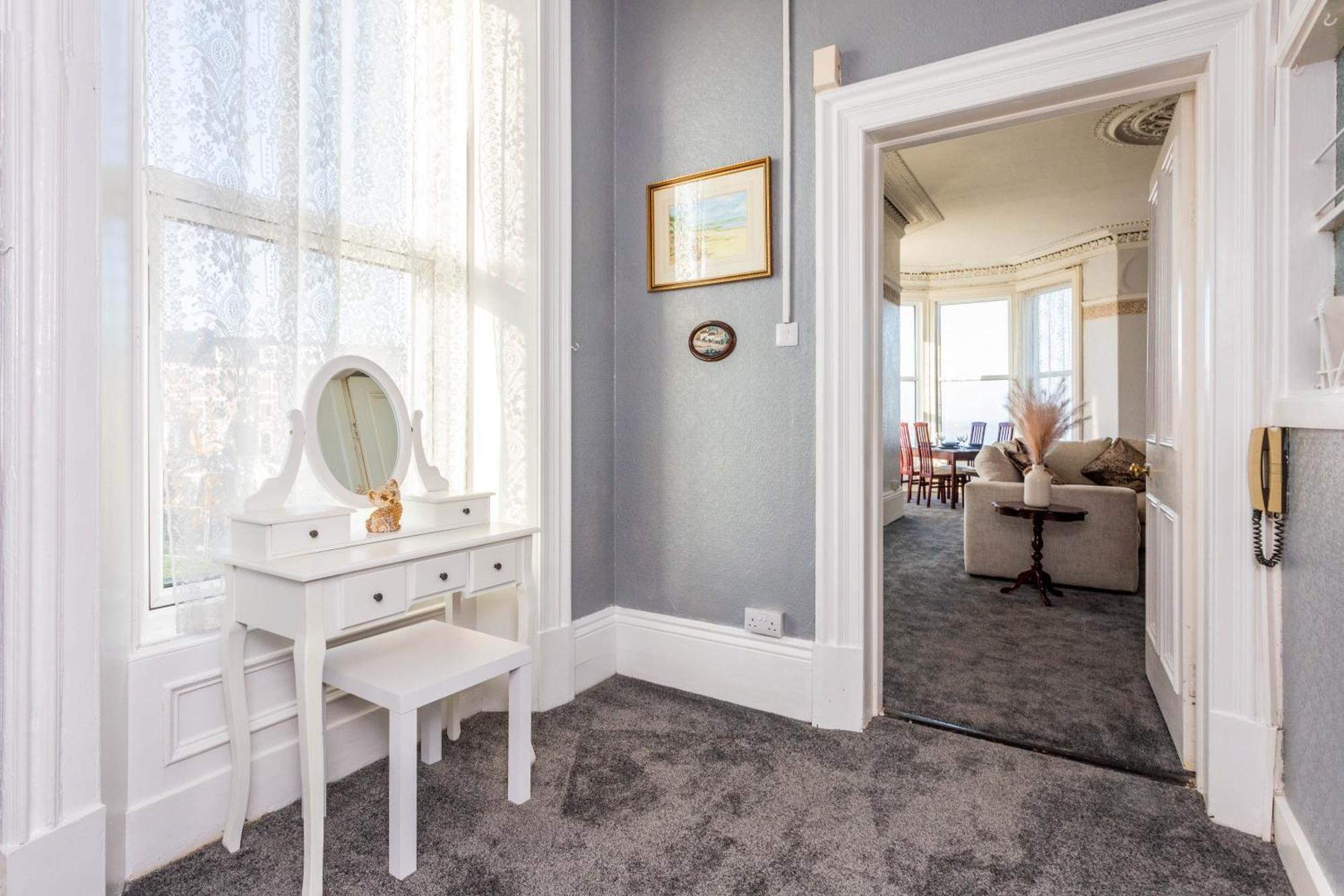The Priory House Apartman Tynemouth Szoba fotó